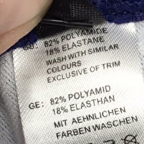 Marie Meili Ruffle Triangle Bikini Top (D7) - Picture 8 of 8